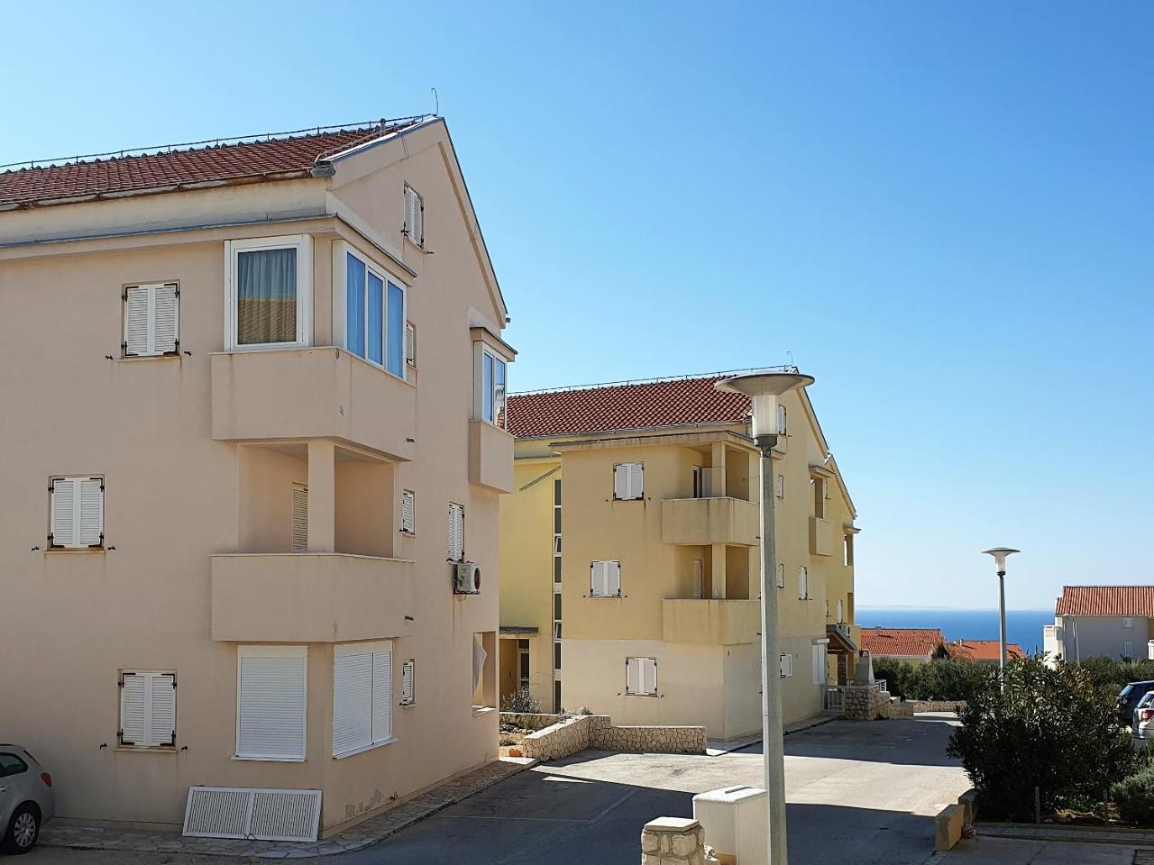 Apartment Blue Sky